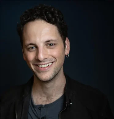 Headshot of Felix Adibor, a young man who does tutoring in new york city